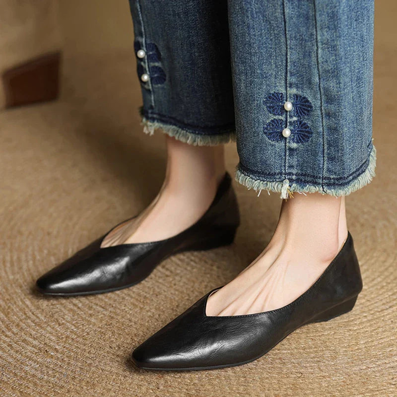 Women's Pointed Toe Flat Mules with Cushioned Insole