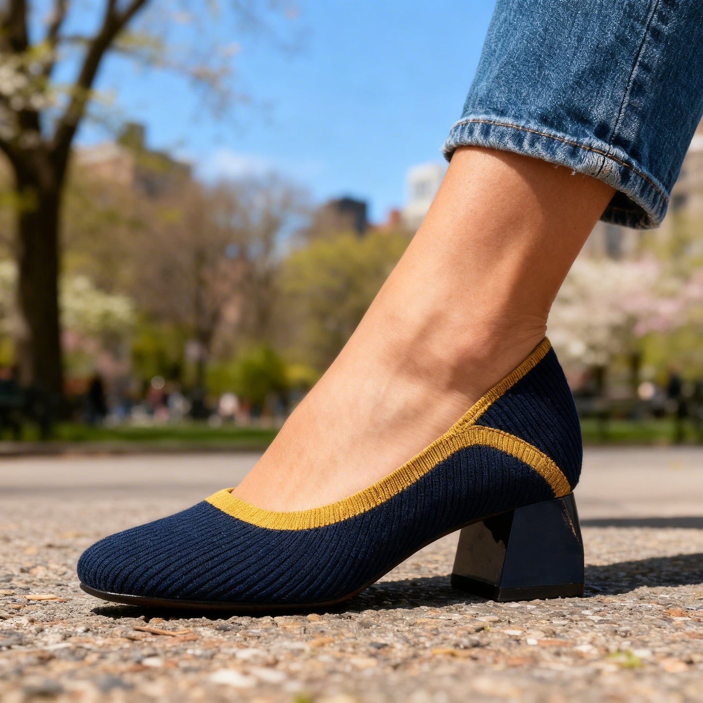 Women's Flexible Ribbed Block Heel Court Shoes