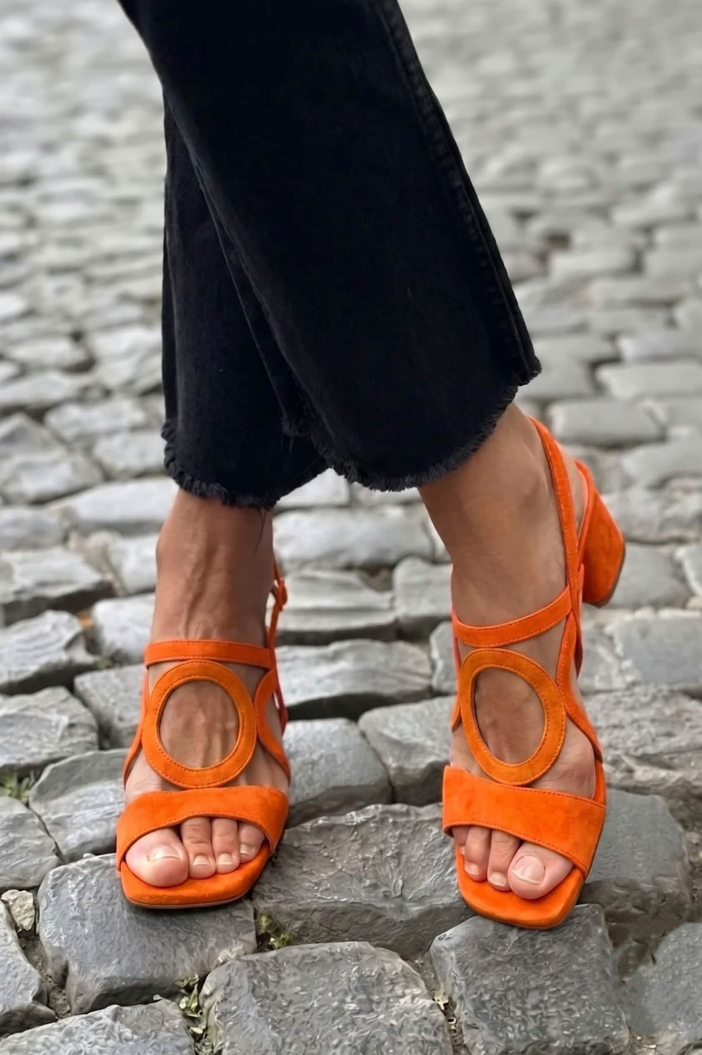 Women's Heeled Sandals with Decorative Circular Detail