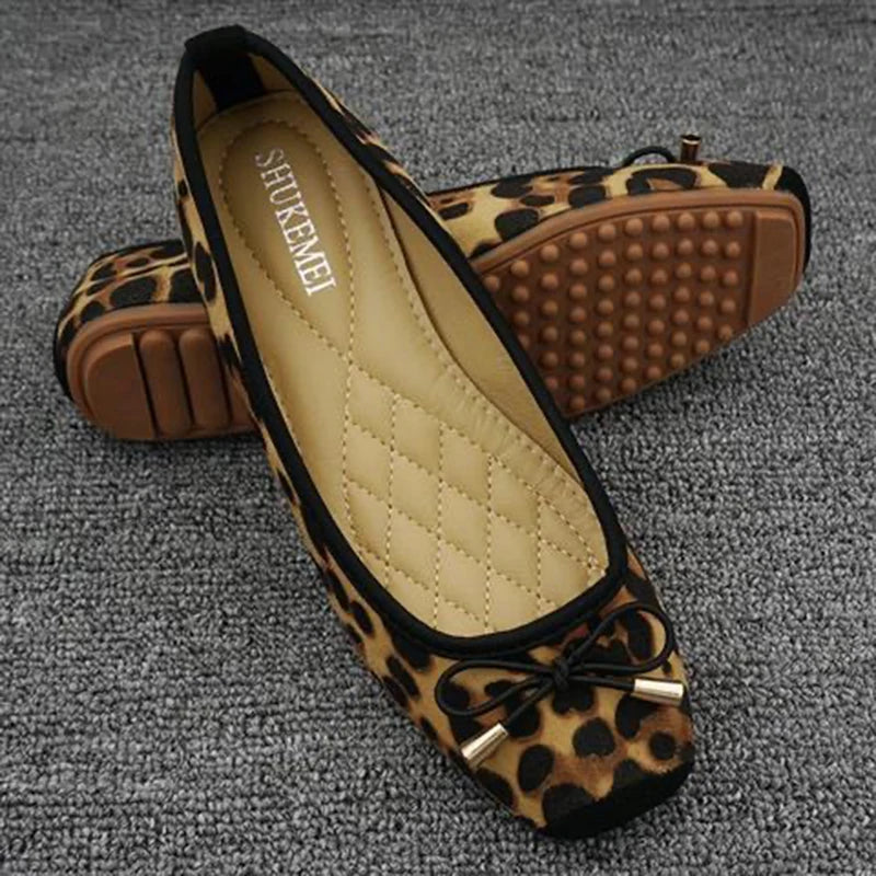 Women's Leopard Print Ballet Flats with Bow Detail