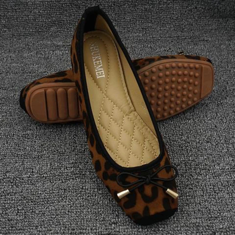 Women's Leopard Print Ballet Flats with Bow Detail