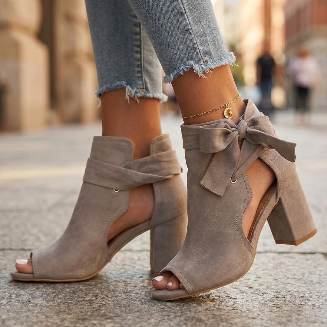 Women's Open Toe Heeled Sandals with Chunky Heel and Bow Detail