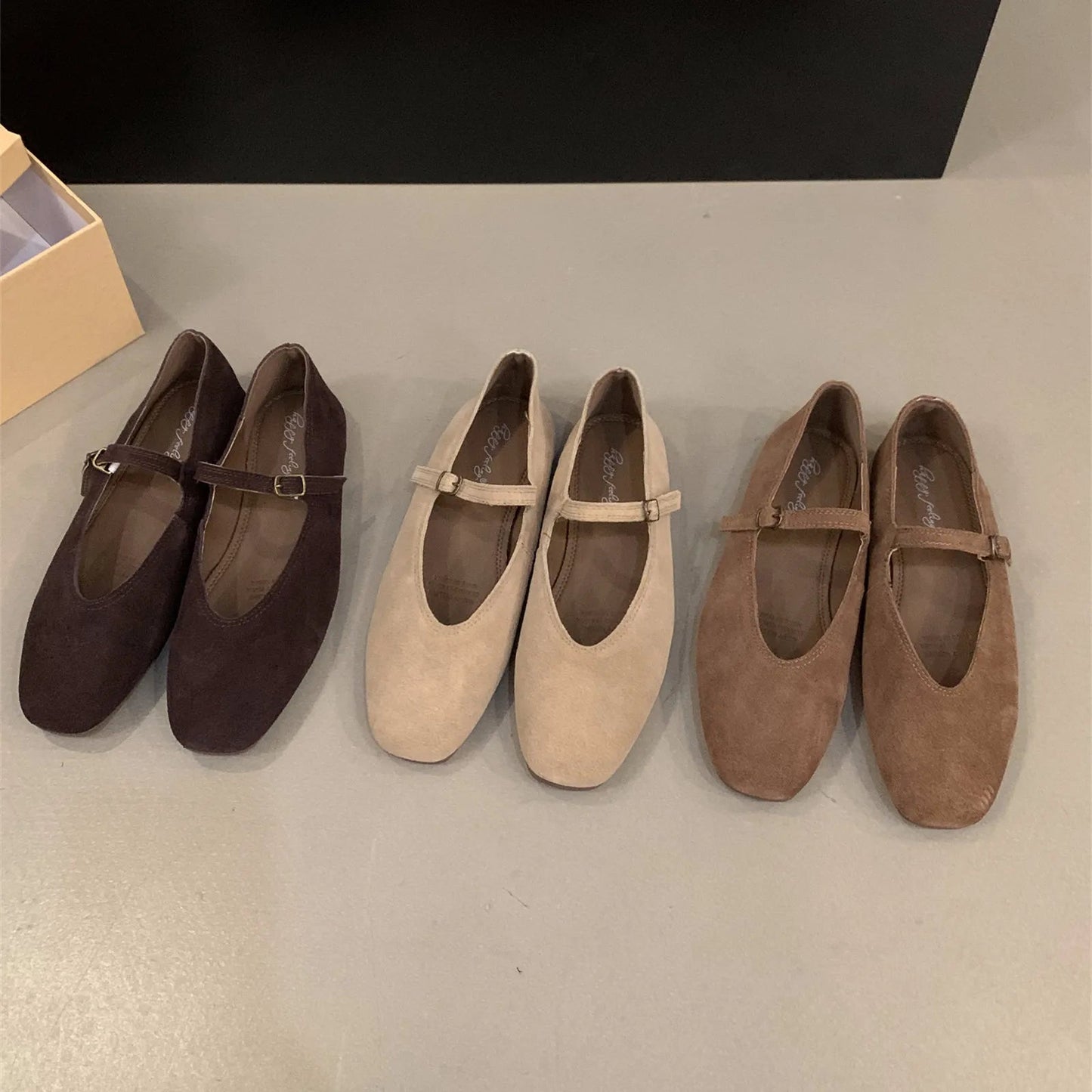 Women's Slip-On Flat Shoes with Round Toe Design