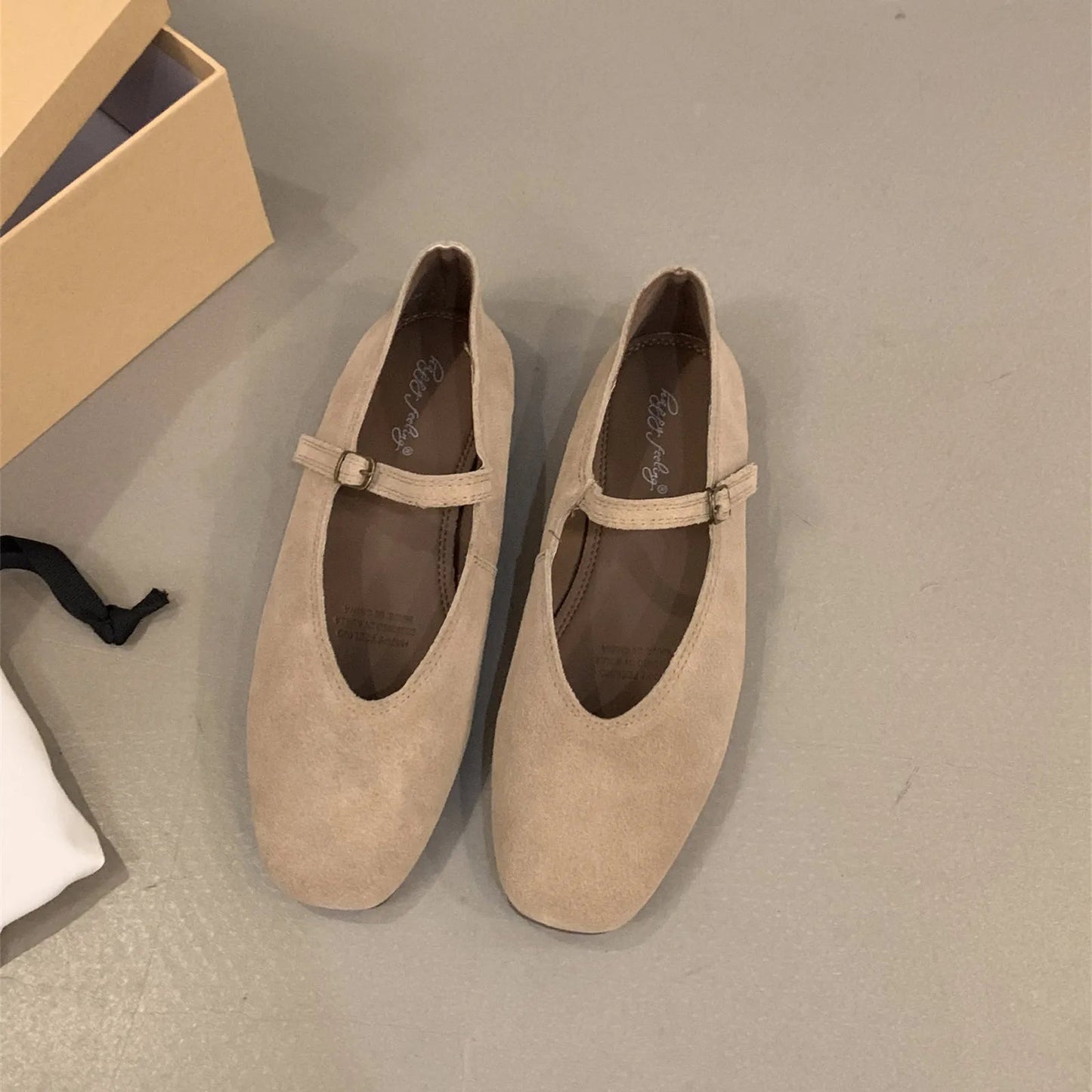 Women's Slip-On Flat Shoes with Round Toe Design