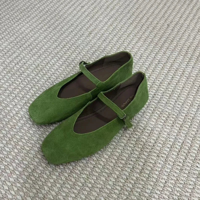 Women's Slip-On Flat Shoes with Round Toe Design